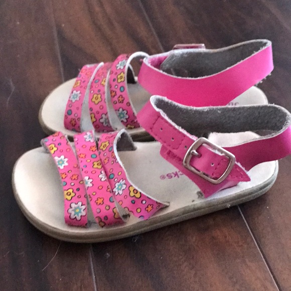 Jumping Jacks Sandals Sz. 8 - Picture 2 of 2